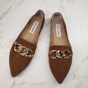 POINTY TOED SUEDE-LIKE FUNKY FLATS WITH GOLD | STEVE MADDEN | LIKE NEW | SIZE 8
